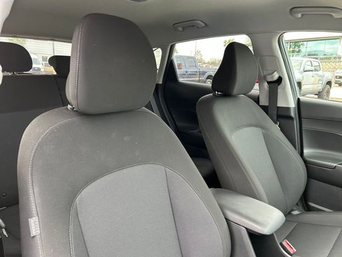 Used 2025 Hyundai Kona SEL image 14