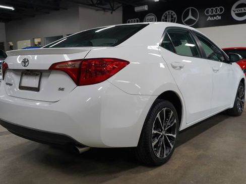 Used 2017 Toyota Corolla SE w/ Carpet Mat Package (TMS) FWD image 5