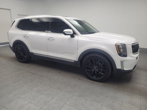 Used 2021 Kia Telluride SX w/ Towing Package FWD image 11