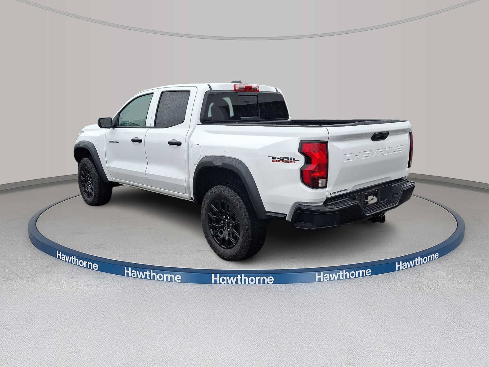 Used 2025 Chevrolet Colorado Trail Boss AWD/4WD image 4