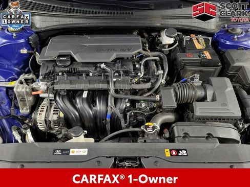 Used 2023 Hyundai Elantra SEL w/ Cargo Package FWD image 12