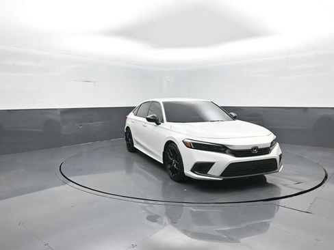 Used 2024 Honda Civic Sport image 2