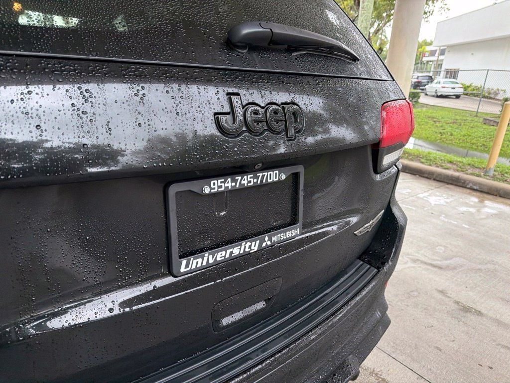 Used 2018 Jeep Grand Cherokee Trackhawk AWD/4WD image 22