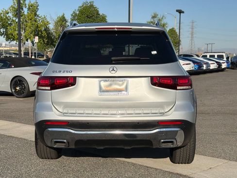 Used 2022 Mercedes-Benz GLB 250 image 9