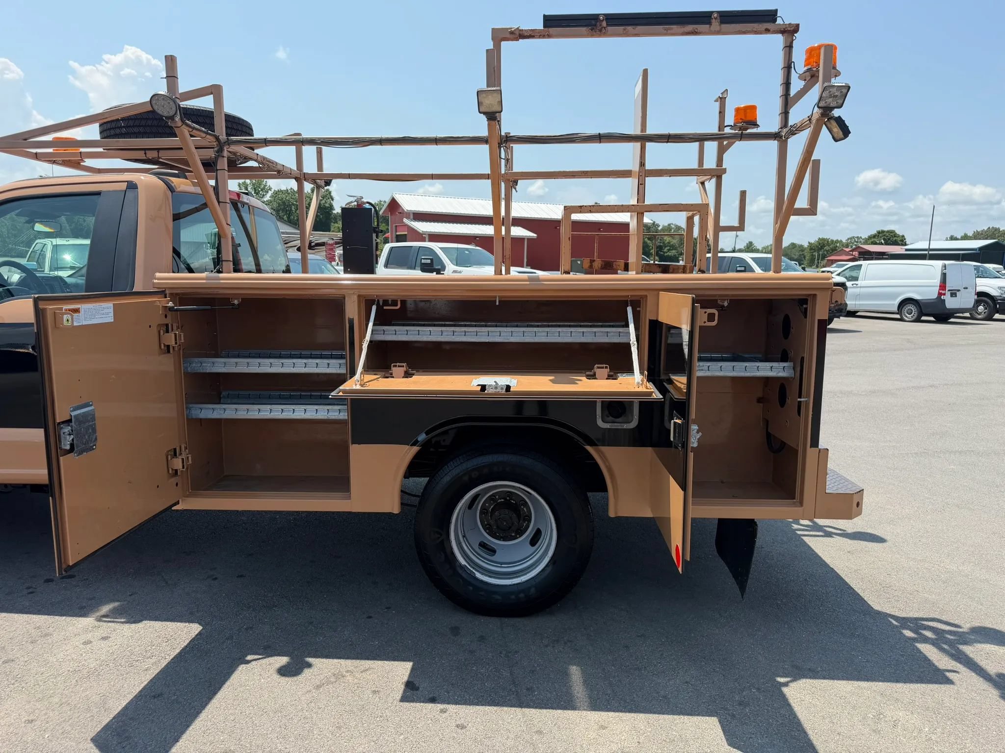 Used 2020 Ford F350 XL w/ Power Equipment Group RWD image 6