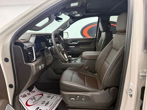 New 2026 GMC Sierra 1500 Denali w/ Denali Reserve Package AWD/4WD image 8