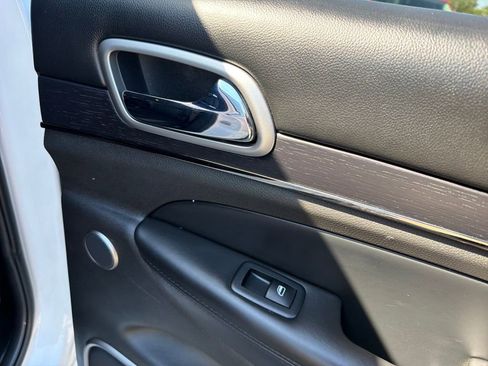 Used 2018 Jeep Grand Cherokee High Altitude AWD/4WD image 28