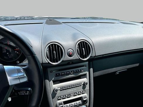 Used 2005 Porsche Boxster RWD image 9