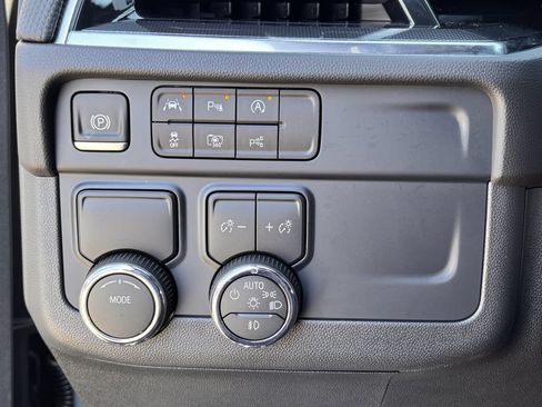 New 2026 Chevrolet Suburban RST w/ Comfort Package RWD image 18