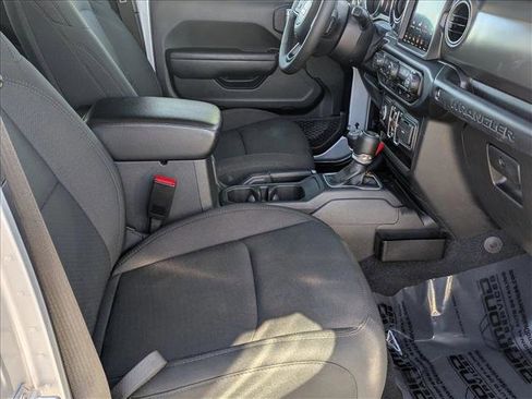 Used 2023 Jeep Wrangler Sport S image 21