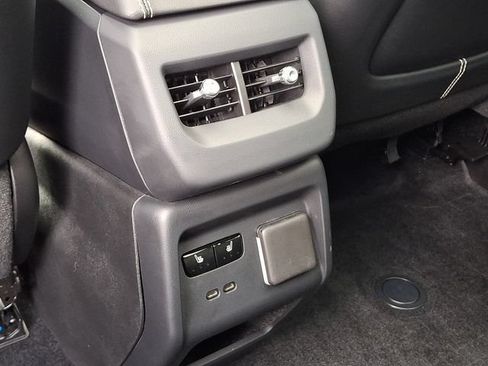 Certified 2025 Cadillac Optiq Luxury 2 w/ LPO, Floor Liner Package AWD/4WD image 9