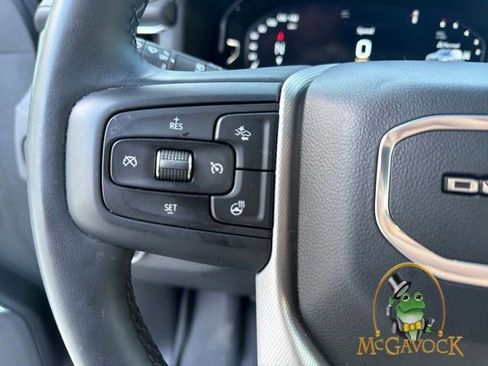 Used 2023 GMC Yukon Denali AWD/4WD image 17