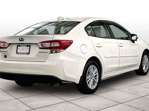 Used 2018 Subaru Impreza 2.0i Premium image 11