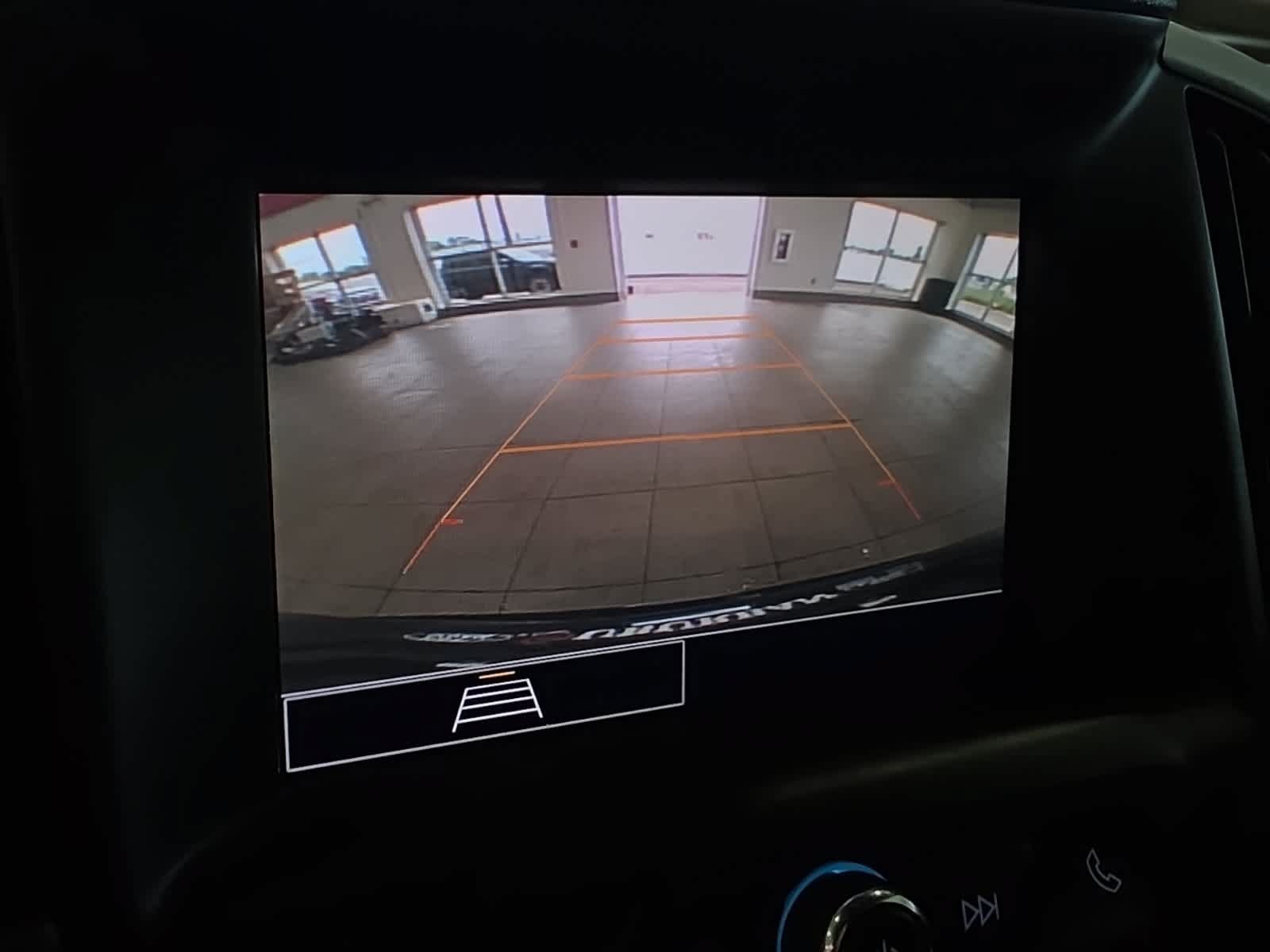 Used 2023 GMC Terrain SLE FWD image 28