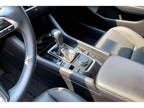 Used 2025 MAZDA MAZDA3 s FWD image 17