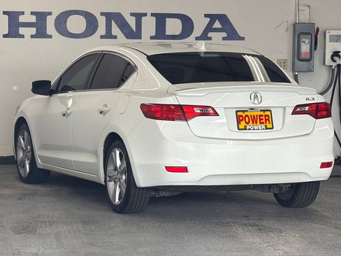 Used 2015 Acura ILX w/ Technology Package FWD image 5