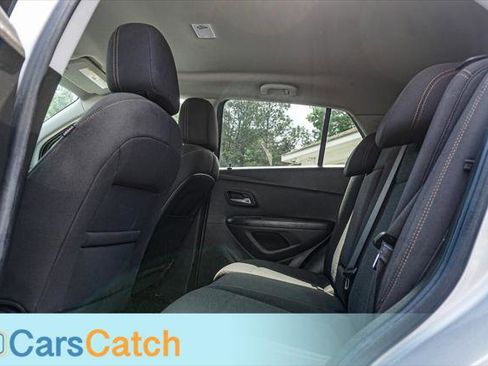 Used 2020 Chevrolet Trax LS w/ Tint and Cruise Package image 20