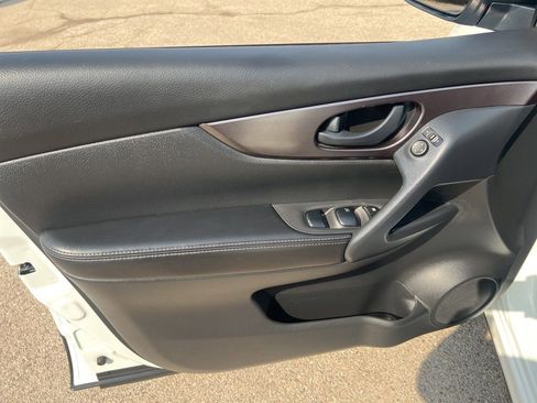 Certified 2022 Nissan Rogue Sport S image 7