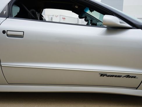 Used 2000 Pontiac Firebird Formula w/ Security Pkg image 38