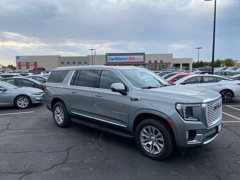 Used 2024 GMC Yukon XL Denali AWD/4WD image 1