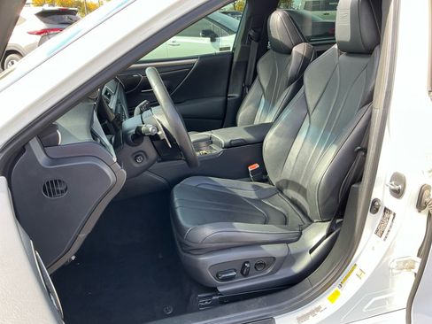 Used 2019 Lexus ES 350 F Sport w/ Accessory Package image 14