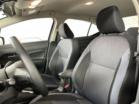 Used 2025 Nissan Versa SV w/ Trunk Package image 11