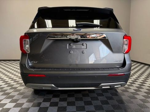 Used 2023 Ford Explorer XLT w/ Equipment Group 202A image 9