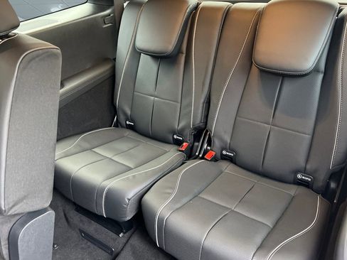 New 2026 Mercedes-Benz GLS 580 4MATIC image 29