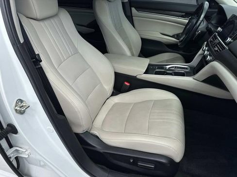Used 2021 Honda Accord Touring image 24
