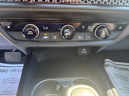 Used 2024 Honda HR-V Sport image 31