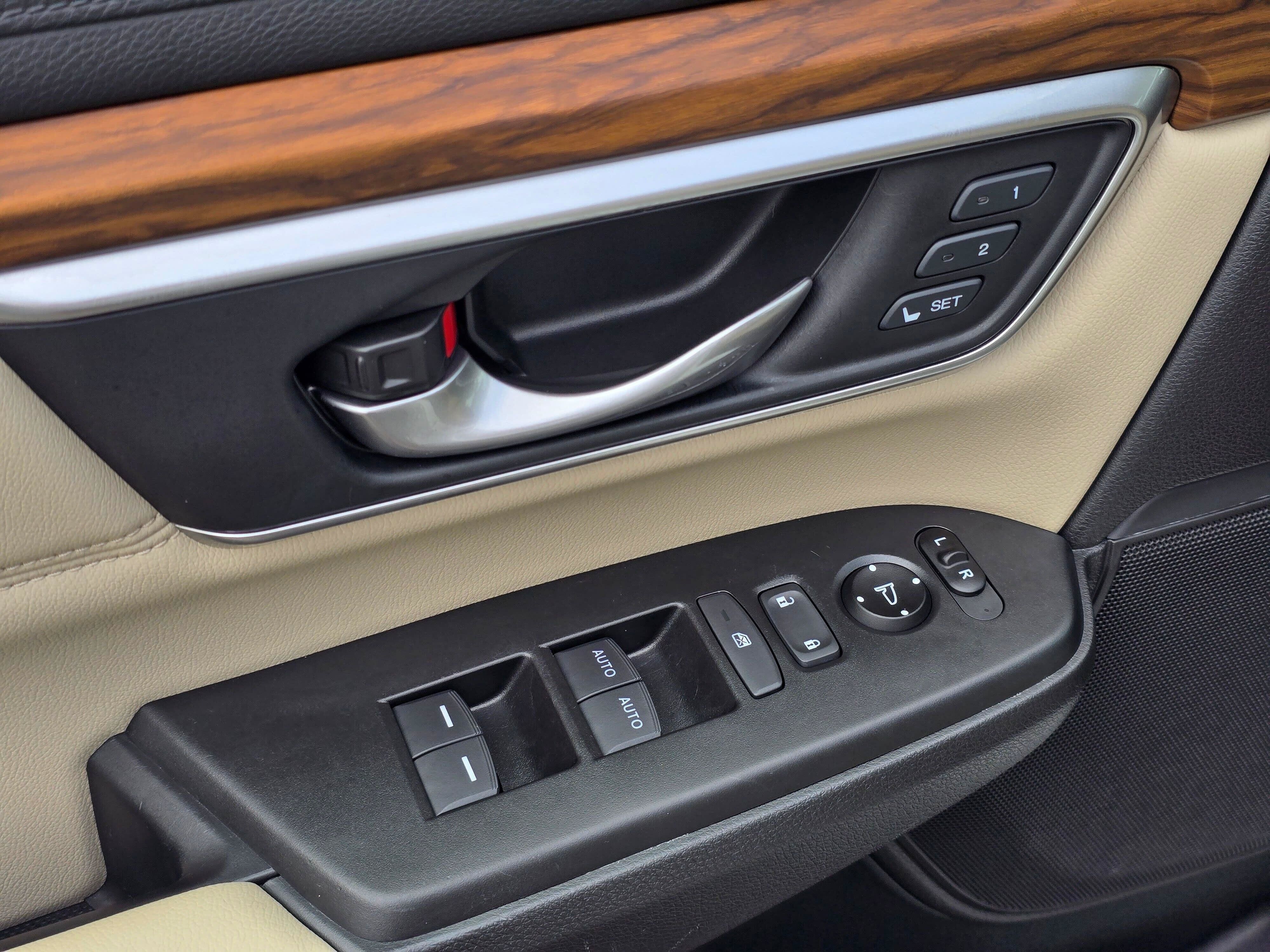 Used 2019 Honda CR-V Touring image 21