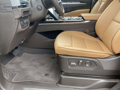 New 2026 Cadillac Escalade Luxury image 10