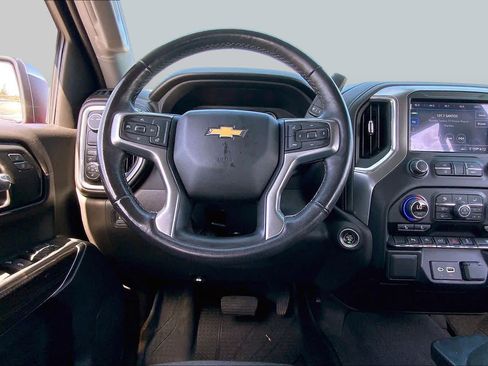 Used 2022 Chevrolet Silverado 1500 LT w/ Safety Package RWD image 6