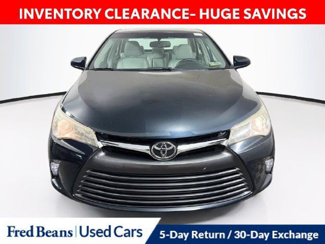 Used 2016 Toyota Camry XLE w/ Moonroof Package FWD image 2