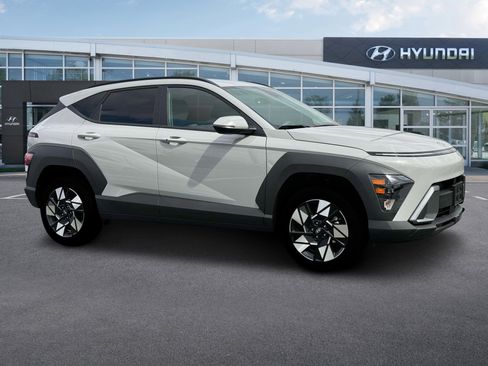 New 2025 Hyundai Kona SEL image 10