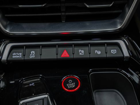 Used 2023 Audi RS e-tron GT w/ Carbon Performance Package image 30