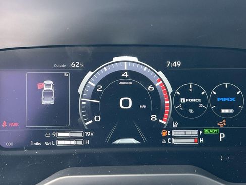 New 2025 Toyota Tundra Platinum AWD/4WD image 12