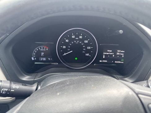 Used 2022 Honda HR-V EX-L image 10