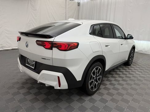 Used 2025 BMW X2 xDrive28i image 4