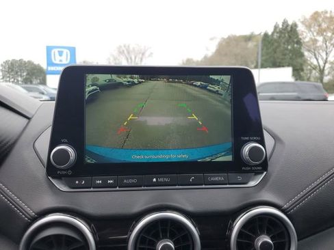 Used 2025 Nissan Sentra SV image 23