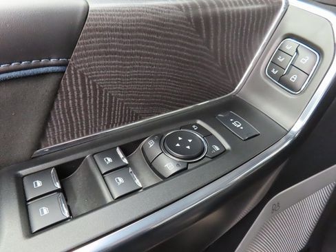 Used 2025 Ford F250 Platinum image 80