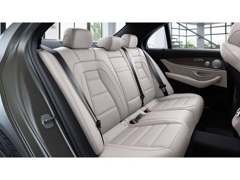 Used 2023 Mercedes-Benz E 53 AMG 4MATIC Sedan image 5