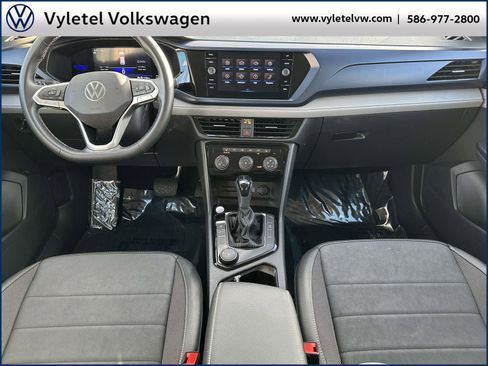 Certified 2023 Volkswagen Taos SE w/ Black Wheel Package image 14
