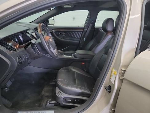 Used 2017 Ford Taurus Limited FWD image 12