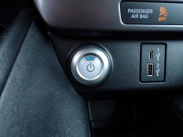 Used 2025 Nissan Leaf S FWD image 19