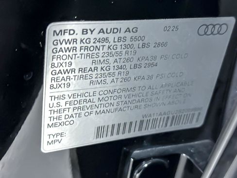 Used 2025 Audi Q5 Premium w/ Convenience Package AWD/4WD image 29