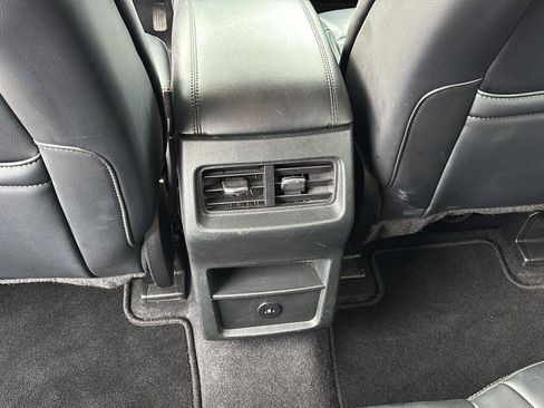 Used 2024 Ford Edge SEL AWD/4WD image 23