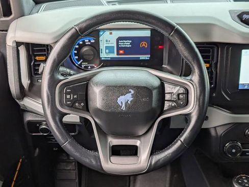 Used 2023 Ford Bronco Badlands image 14