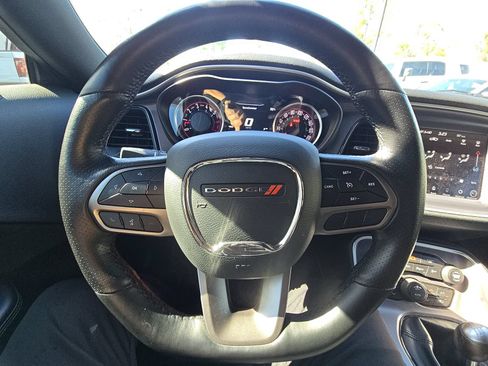 Used 2020 Dodge Challenger R/T Scat Pack RWD image 11