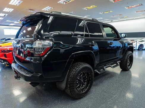 Used 2019 Toyota 4Runner SR5 image 5